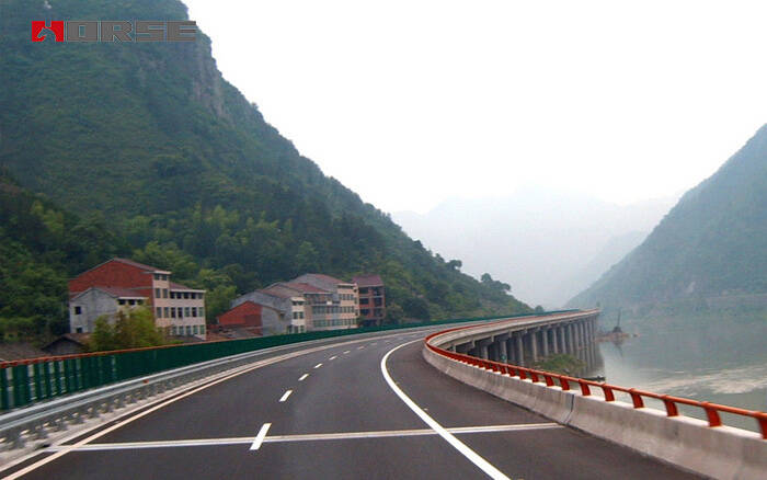Zhejiang Jinliwen Expressway Strengthening