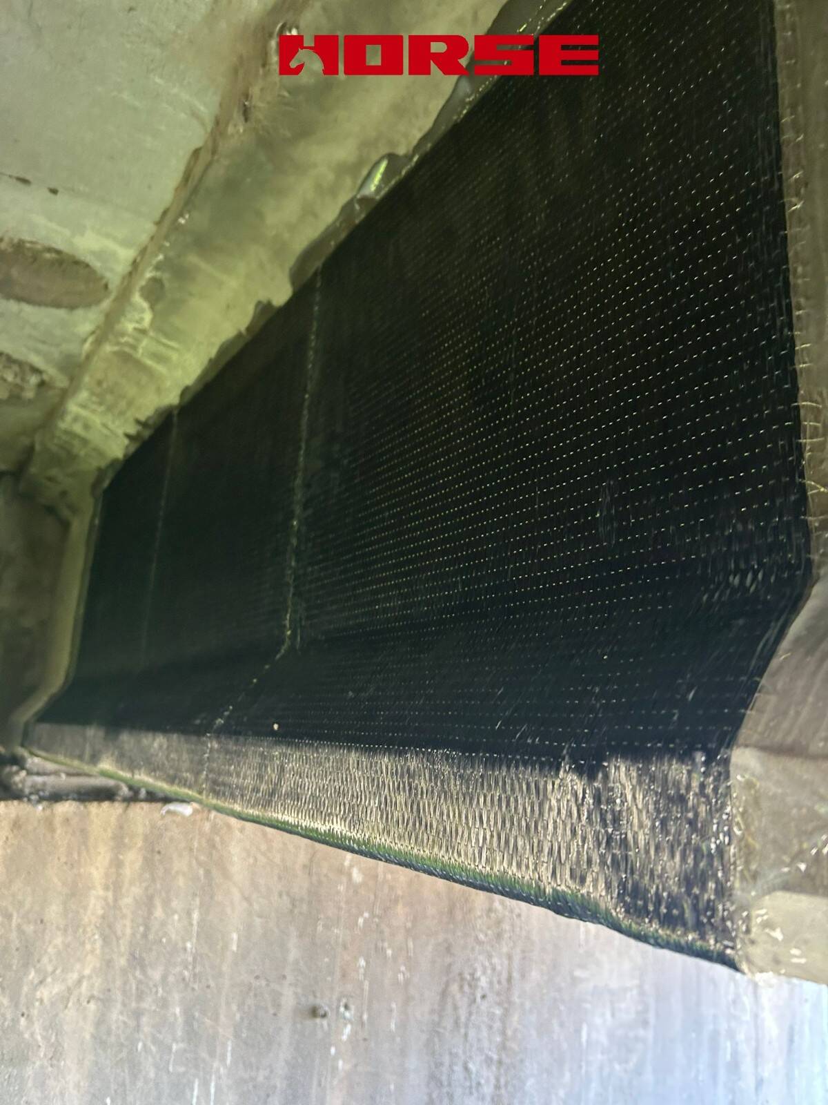 Renforcement d'un pont multi-poutres en béton précontraint par laminé CFRP et U-wrap Renforcement d'un pont multi-poutres en béton précontraint par laminé CFRP et U-wrap