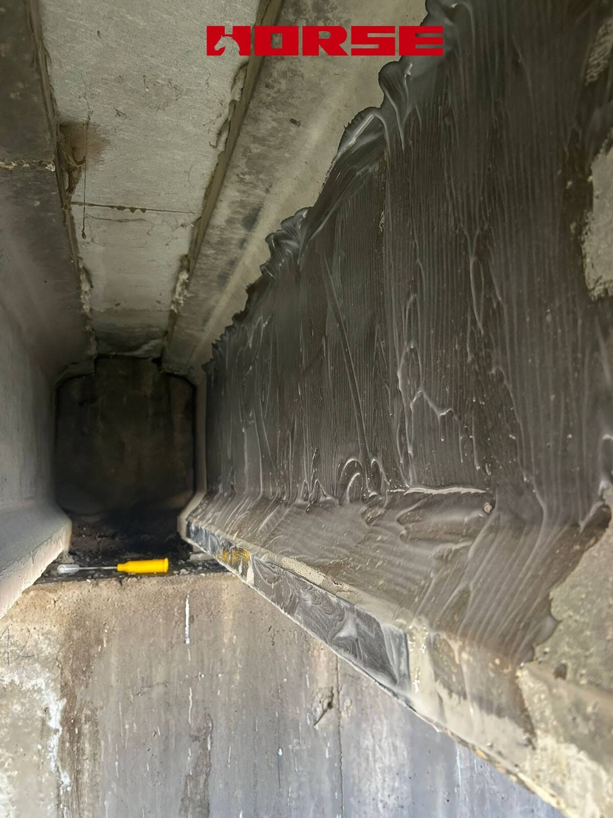 Renforcement d'un pont multi-poutres en béton précontraint par laminé CFRP et U-wrap Renforcement d'un pont multi-poutres en béton précontraint par laminé CFRP et U-wrap