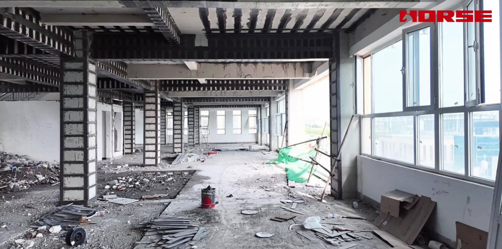 Renforcement structurel pour la conversion d'un bâtiment commercial en établissement pour personnes âgées -- Carbon Fiber & Steel Jacketing Renforcement structurel pour la conversion d'un bâtiment commercial en établissement pour personnes âgées -- Carbon Fiber & Steel Jacketing