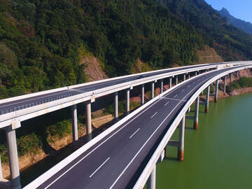 Réparation des fissures des ponts avec un adhésif d'injection de fissures